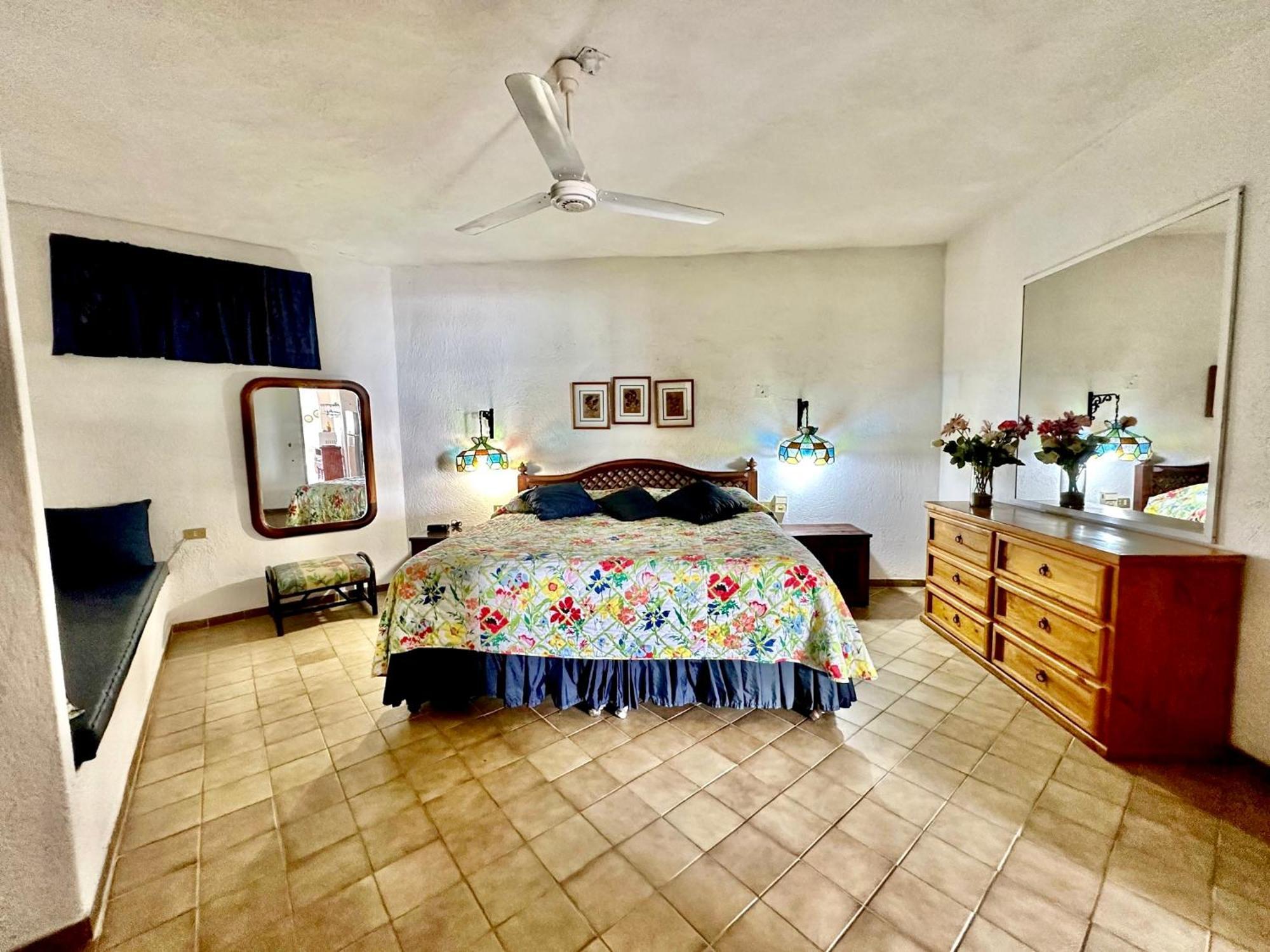 Casa Anita Aparthotel Puerto Vallarta Exterior photo